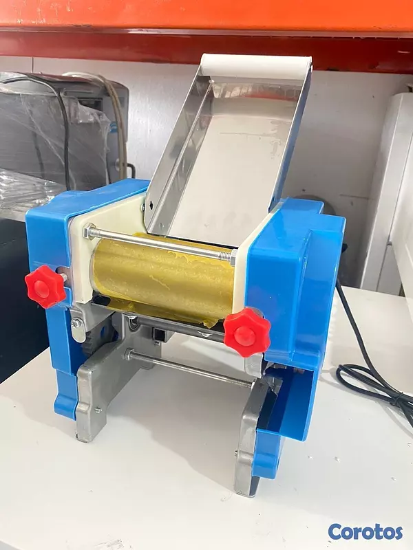 equipos profesionales - Laminadora industrial para Empanadas  3