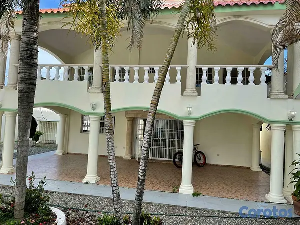 casas - MAJESTUOSA Y EXCLUSIVA CASA  4