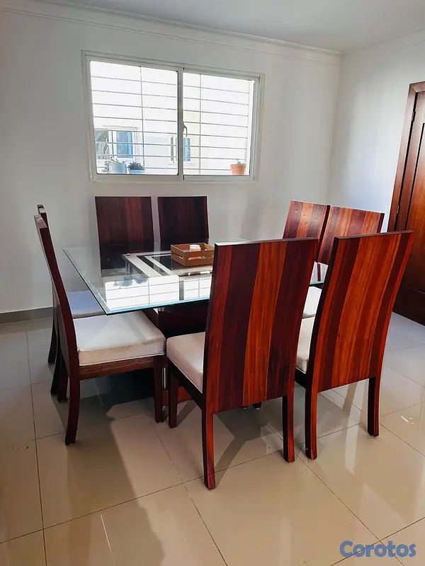 muebles y colchones - Comedor de caoba pura 8 sillas tope de cristal  5