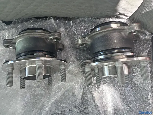 repuestos - Piña Trasera Para Ford Escape SE 2WD  2020 -2024  2