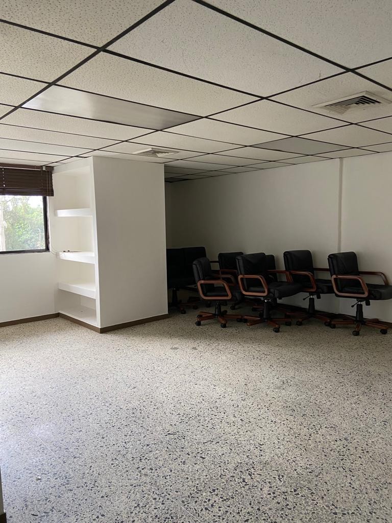 oficinas y locales comerciales - Locales de oficina en alquiler en El vergel  9