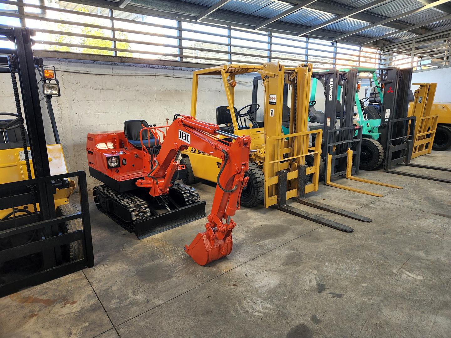 otros vehiculos - Montacargas, pala, bobcat, motosoldadora, recién importada. 6