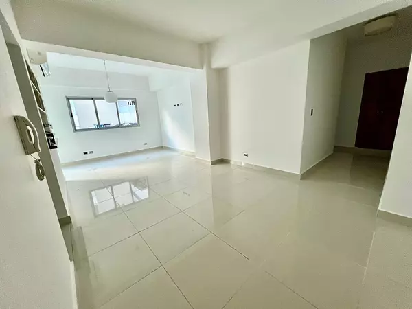 apartamentos - 📍Ensanche Naco
Aquilo Apartamento Vacio en Torre Moderna
 US$1,300  2
