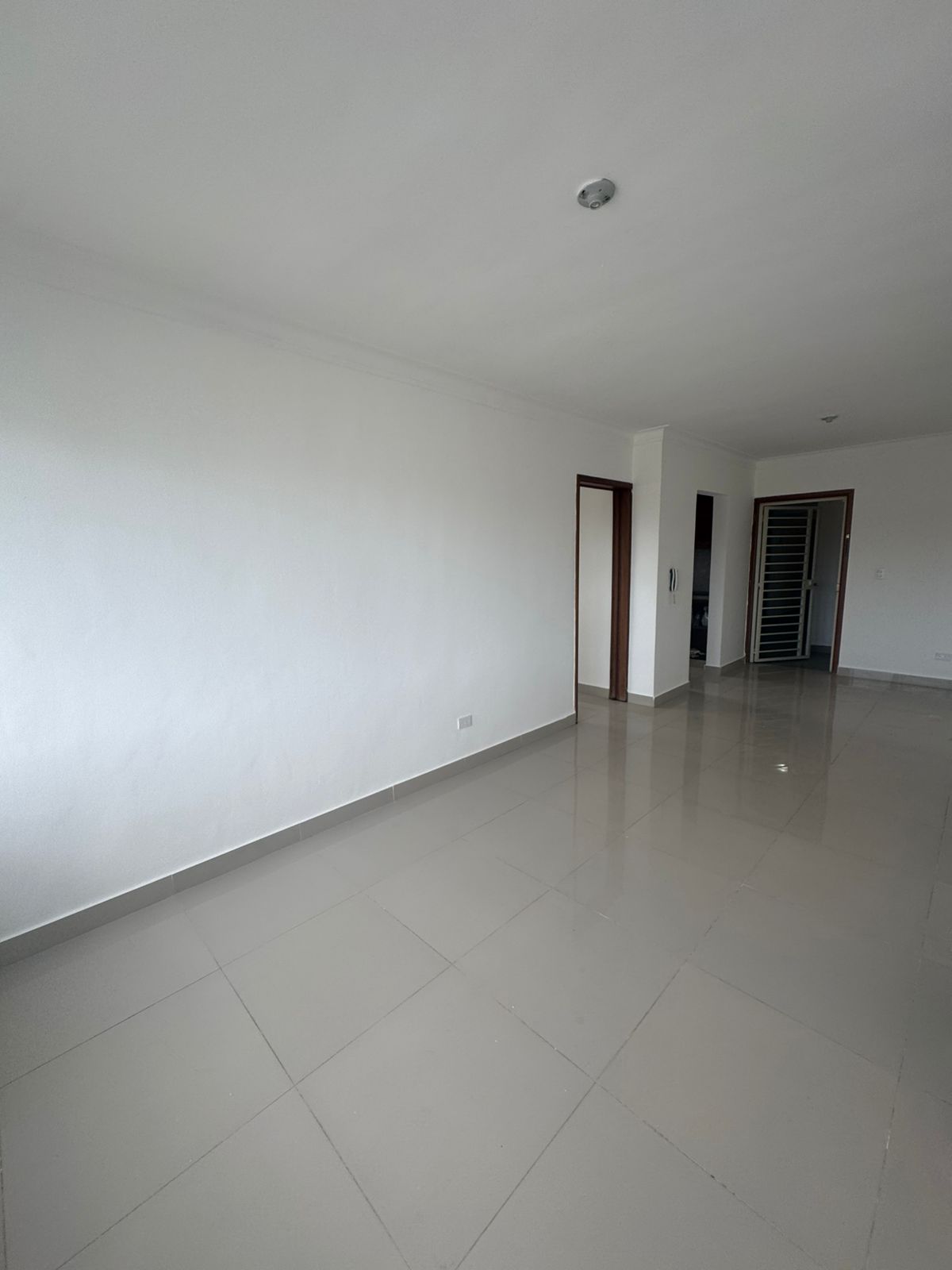 apartamentos - ALQUILO Piso 5 Con Ascensor de 1 HABITACIÓN En Viejo Arroyo Hondo Detrás de Ik 3