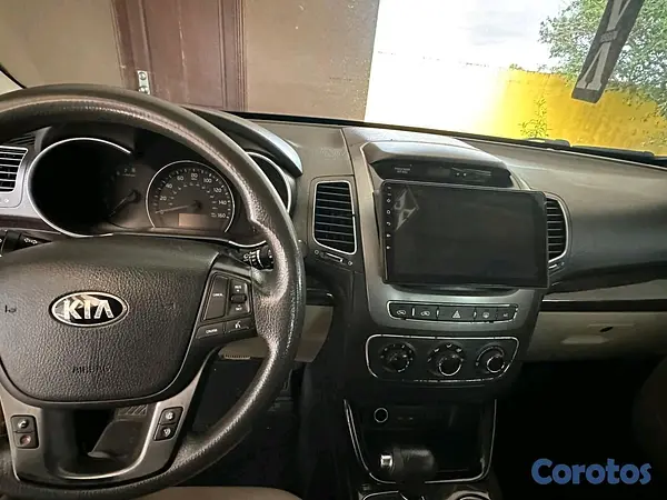 jeepetas y camionetas - Kia Sorento 2015 4