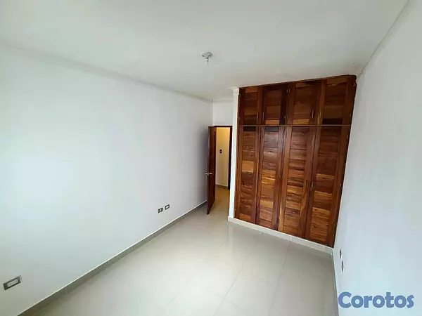 apartamentos - Alquilo apartamento en Los Prados. 4