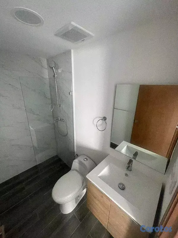 apartamentos - Venta de Apartamento con Terraza en Viejo Arroyo H 12