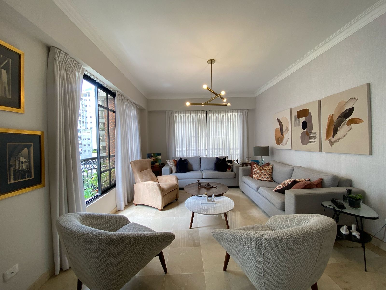 apartamentos - Vendo en Piantini 📍 US$369,000  En una calle tran 5