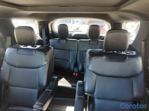 jeepetas y camionetas - 2020 Ford Explorer ST 4x4  10