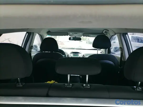 jeepetas y camionetas - Hermosa Hyundai Tucson Blanca 2012 10