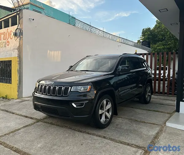jeepetas y camionetas - JEEP GRANDCHEROKEE 2017 2