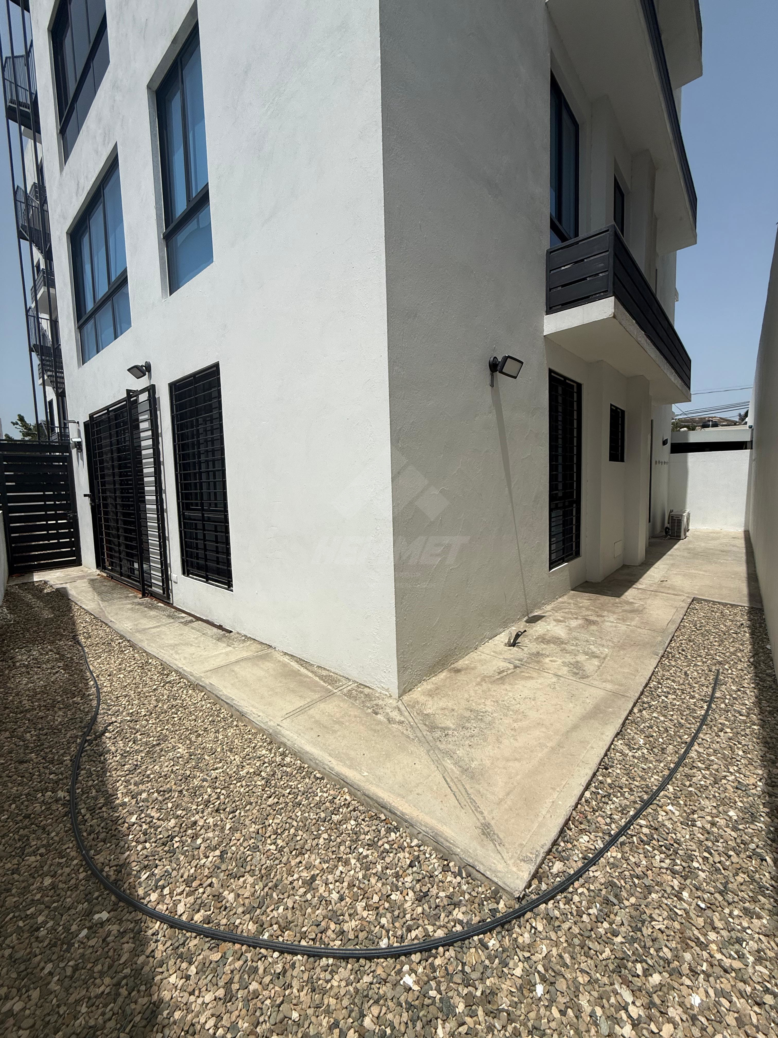 apartamentos - PRIMER PISO PATIO PRIVADO Y GIMNASIO CERROS GURABO 9