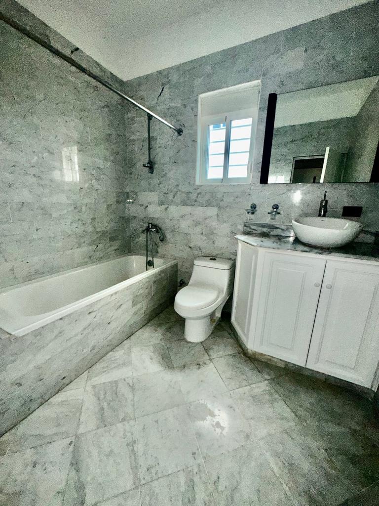 casas - Casa en Alquiler en Los Cacicazgos Ideal para Embajadas y Consulados 8