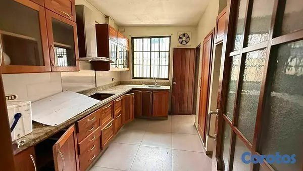 casas - Casa ideal para todo tipo de negocio en alquiler  5
