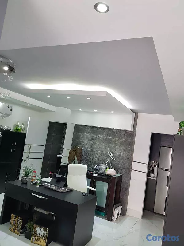 oficinas y locales comerciales - Alquiler Local Ubicado en la Rómulo Betancourt, Be 2