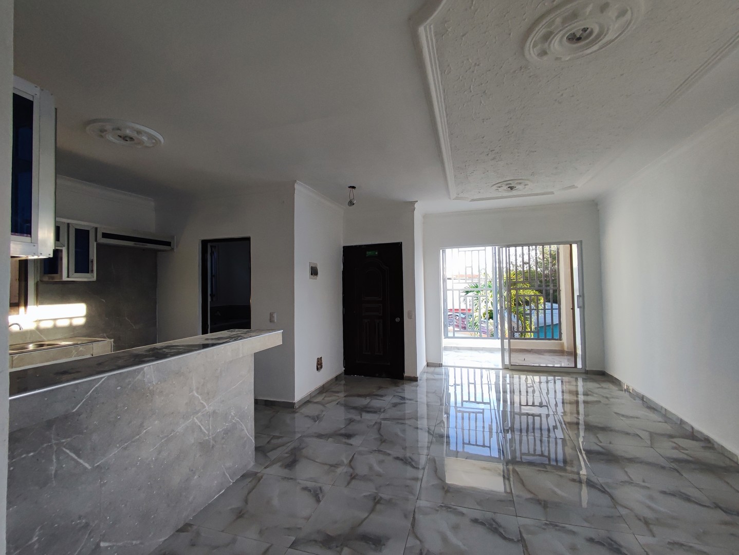 apartamentos - Se Renta Apartamento Nuevo en Sarmiento. 7