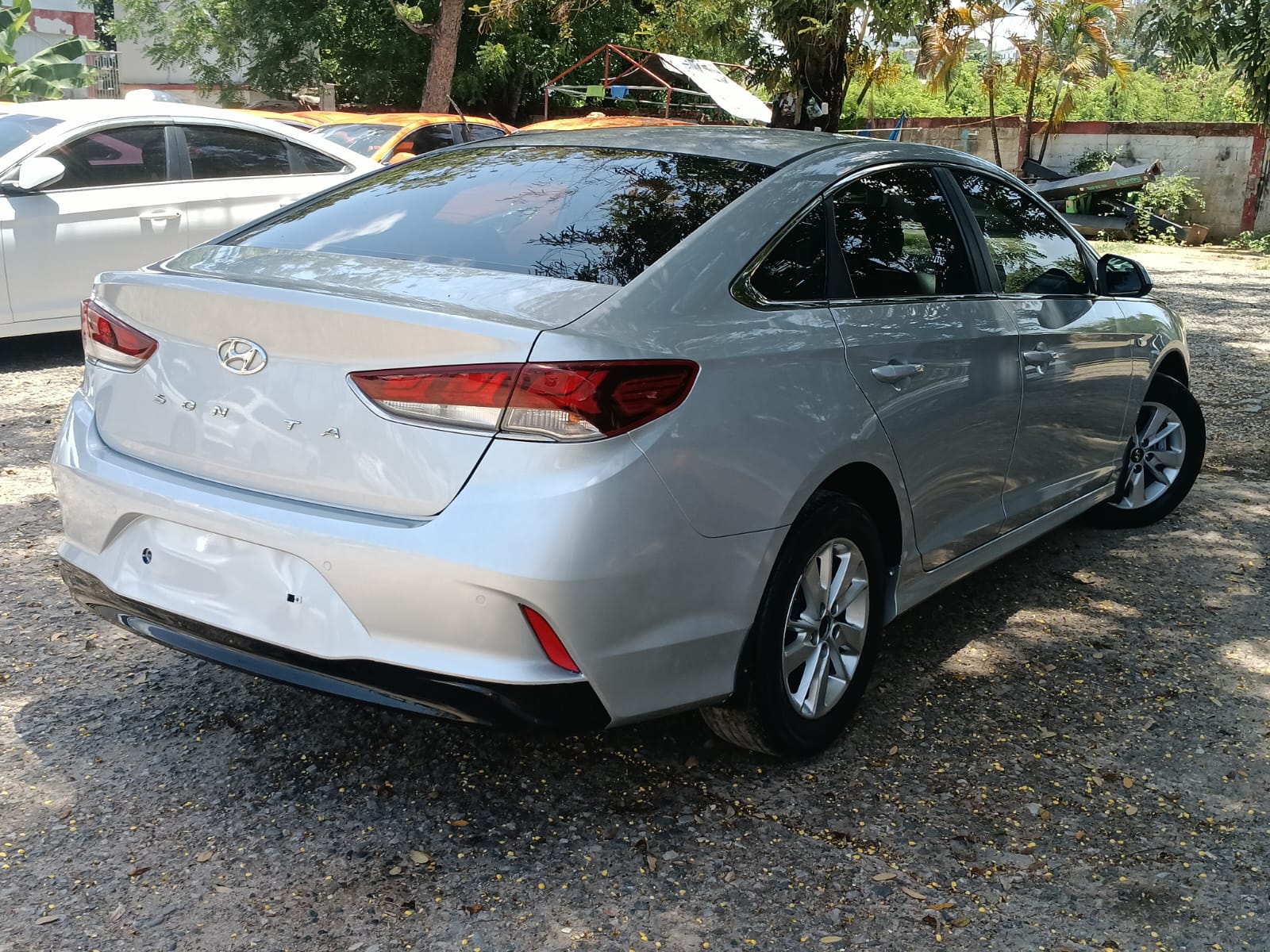 carros - HYUNDAI SONATA NEW RISE 2021 GRIS 3