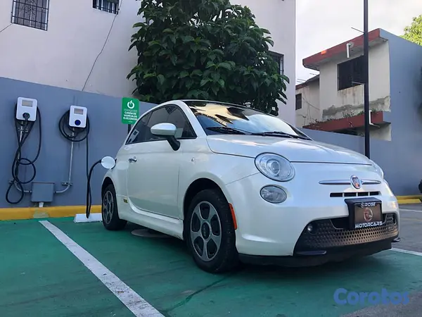 carros - Fiat 500e sport 2017 en venta! 100% electrico. 3
