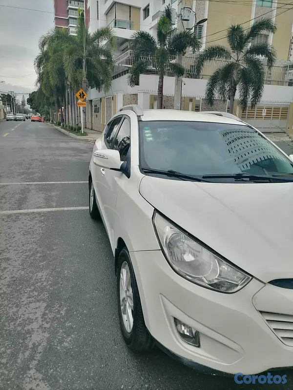 jeepetas y camionetas - Hermosa Hyundai Tucson Blanca 2012 11