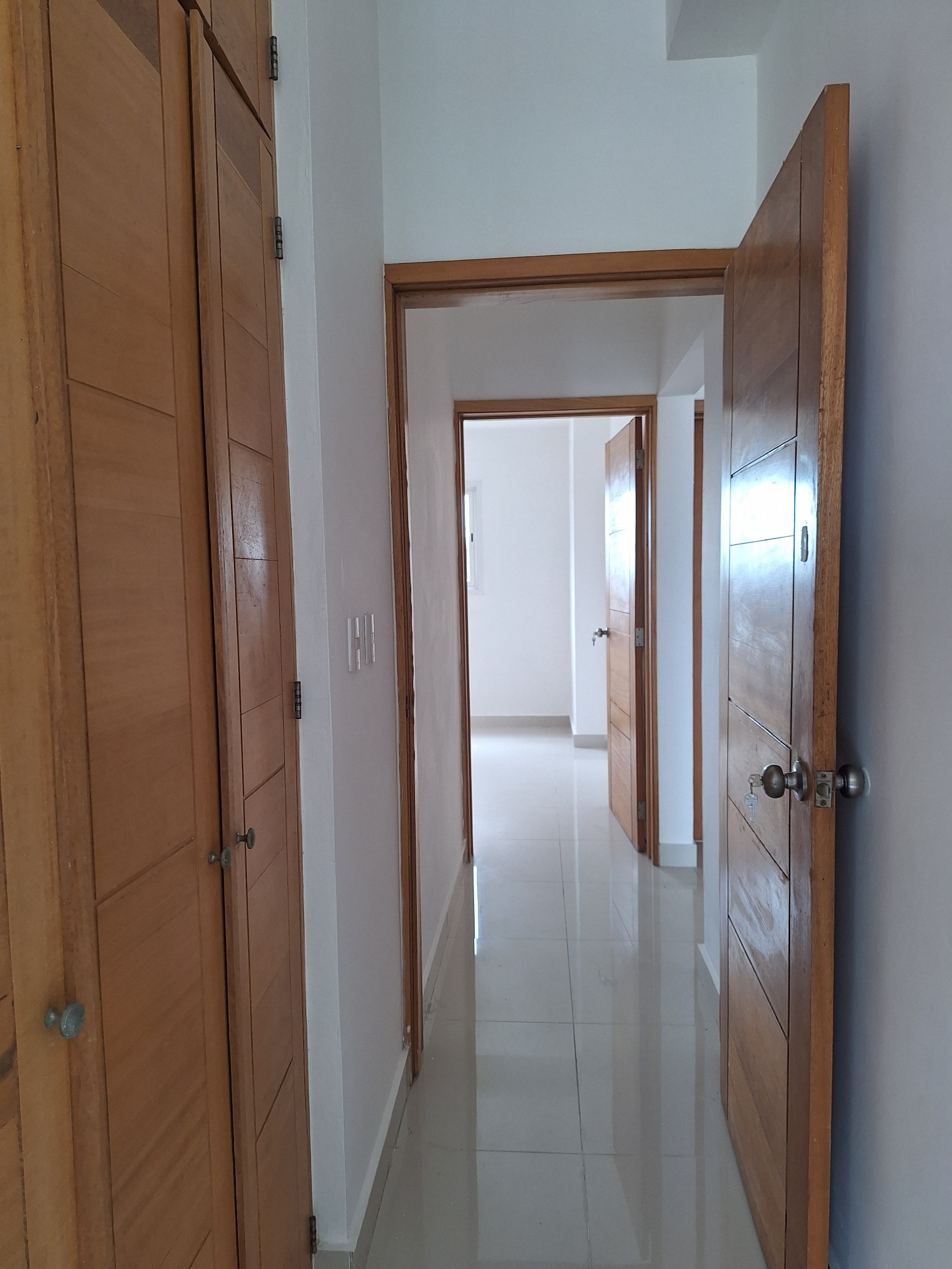 apartamentos - Rento apartamento sin amueblar millon 9