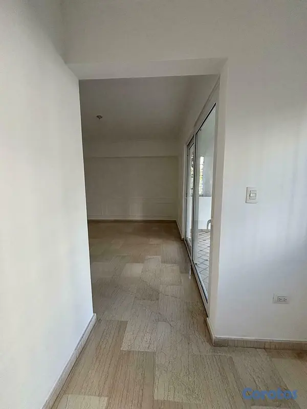 apartamentos - Rento apartamento sin amueblar en Naco Torre Clásica bien cuidada 2