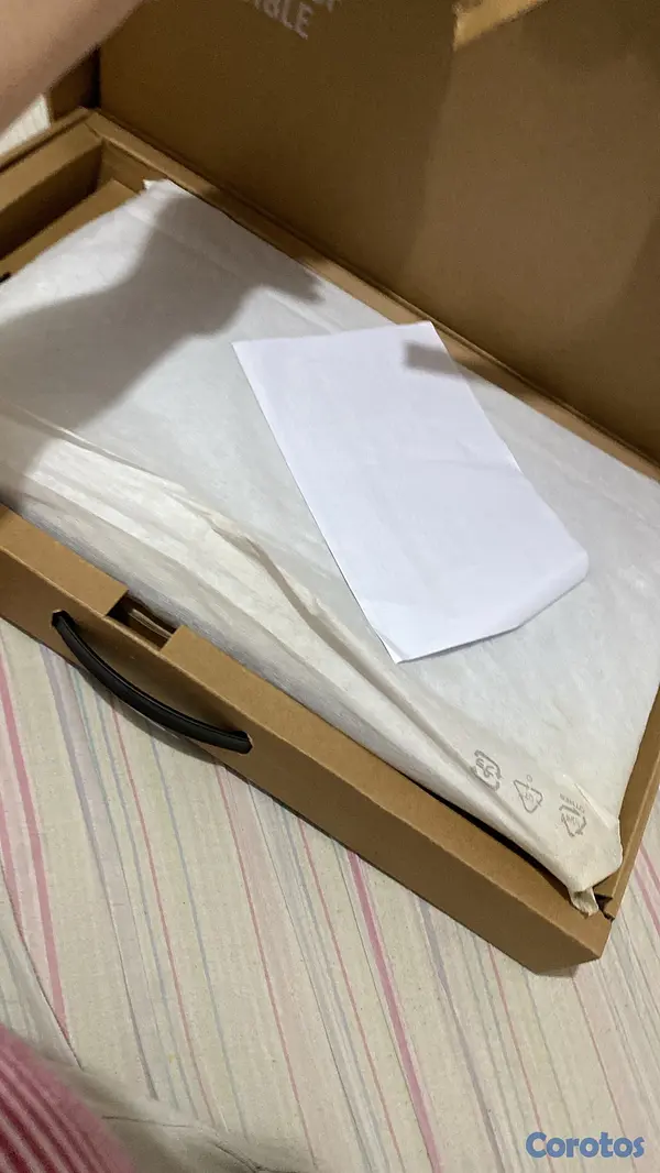 computadoras y laptops - VENDO LAPTOP IDEAL PARA ESTUDIANTE. POCO USO, PRECIO NEGOCIABLE.  4
