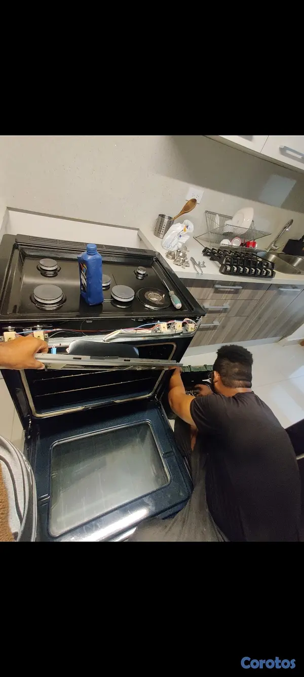 servicios profesionales - Venta intalacion y Reparación
De Estufas lavadora neveras secadora Técnico 🛠️ 3