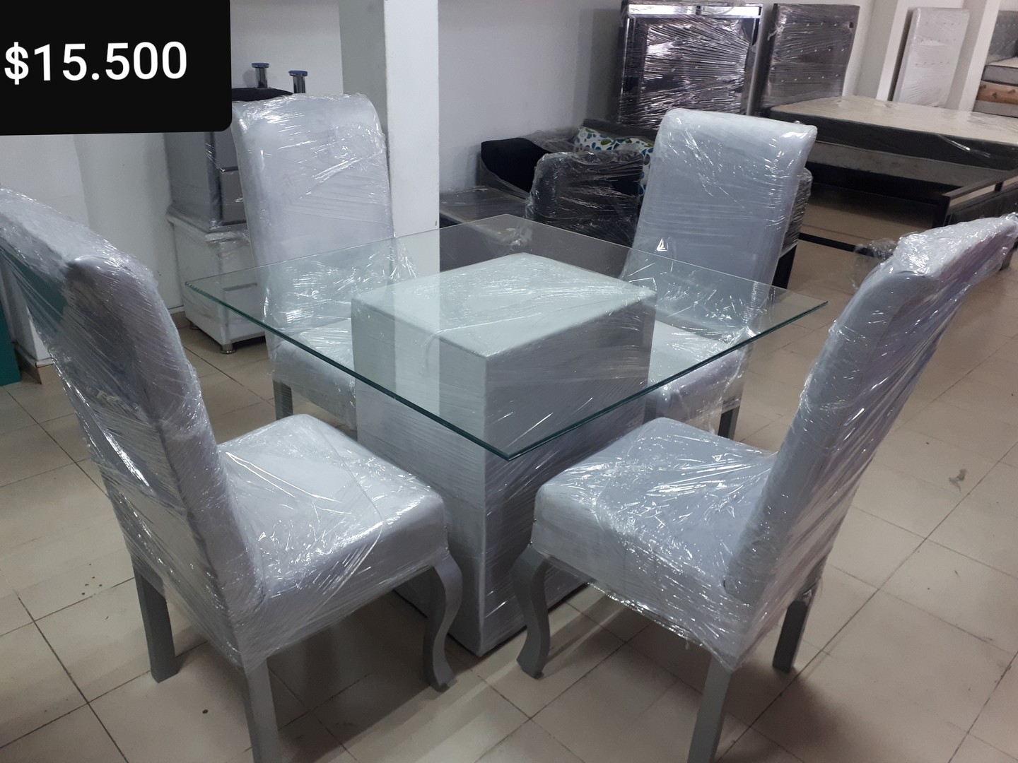 muebles y colchones - Comedor 4 Sillas Negro y Gris
 1