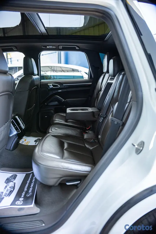jeepetas y camionetas - Porsche Cayenne Platinum 2017 Clean Carfax 7