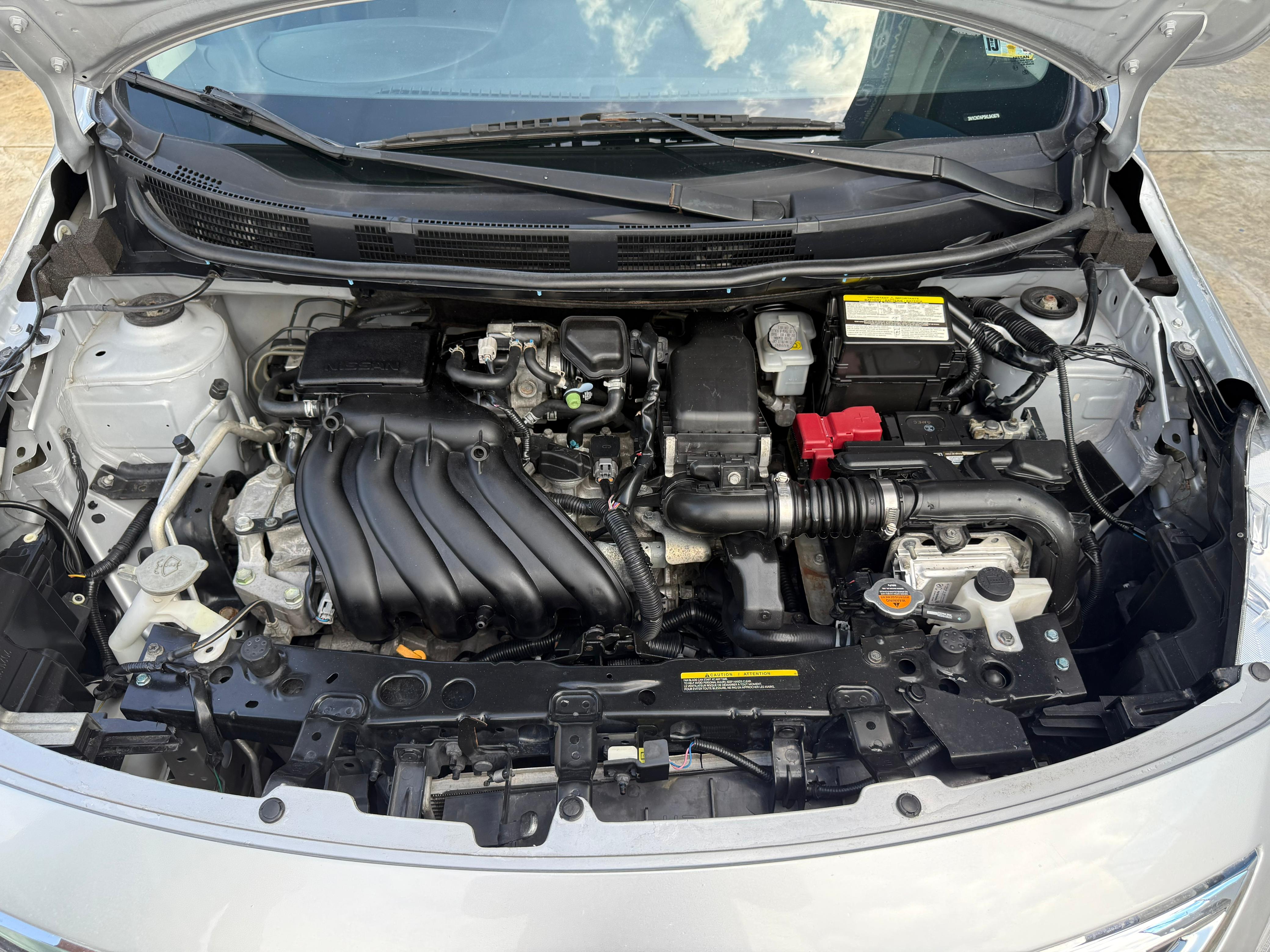 carros - nissan versa sv 6