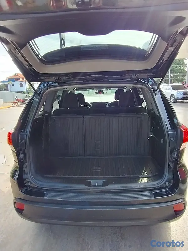 jeepetas y camionetas - Toyota Highlander  2