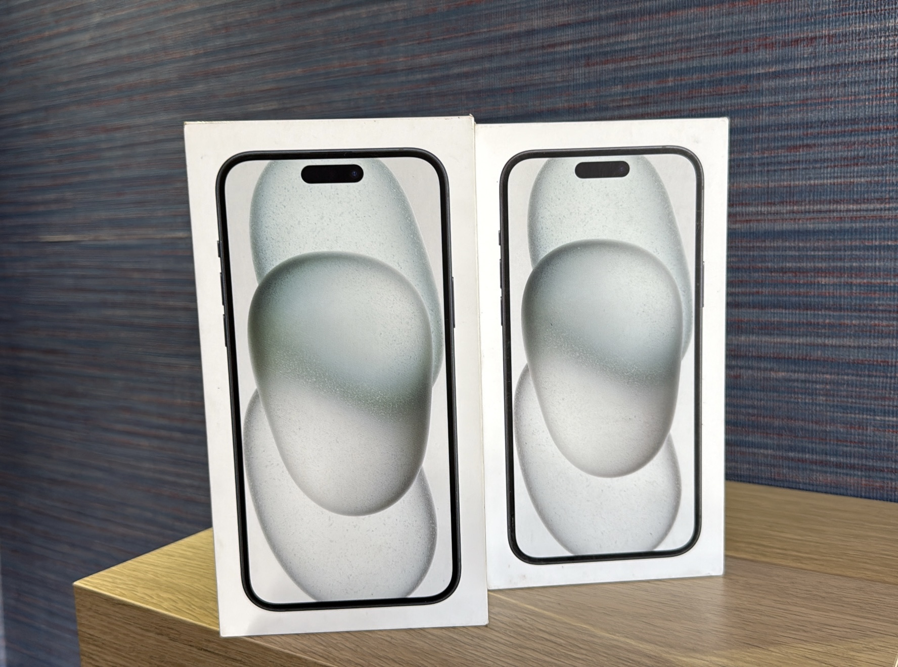 celulares y tabletas - iPhone 15 PLUS 128GB E-SIM Sellados RD$ 52,500 NEG