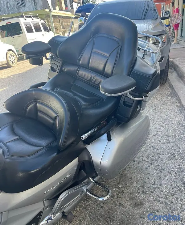 motores y pasolas - Honda Gold Wing 2006 5