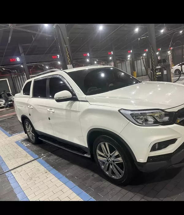 jeepetas y camionetas - KGM REXTON 2019 BLANCO DIESEL 2
