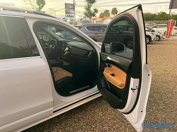 jeepetas y camionetas - volvo xc 90 2018 momentun 14