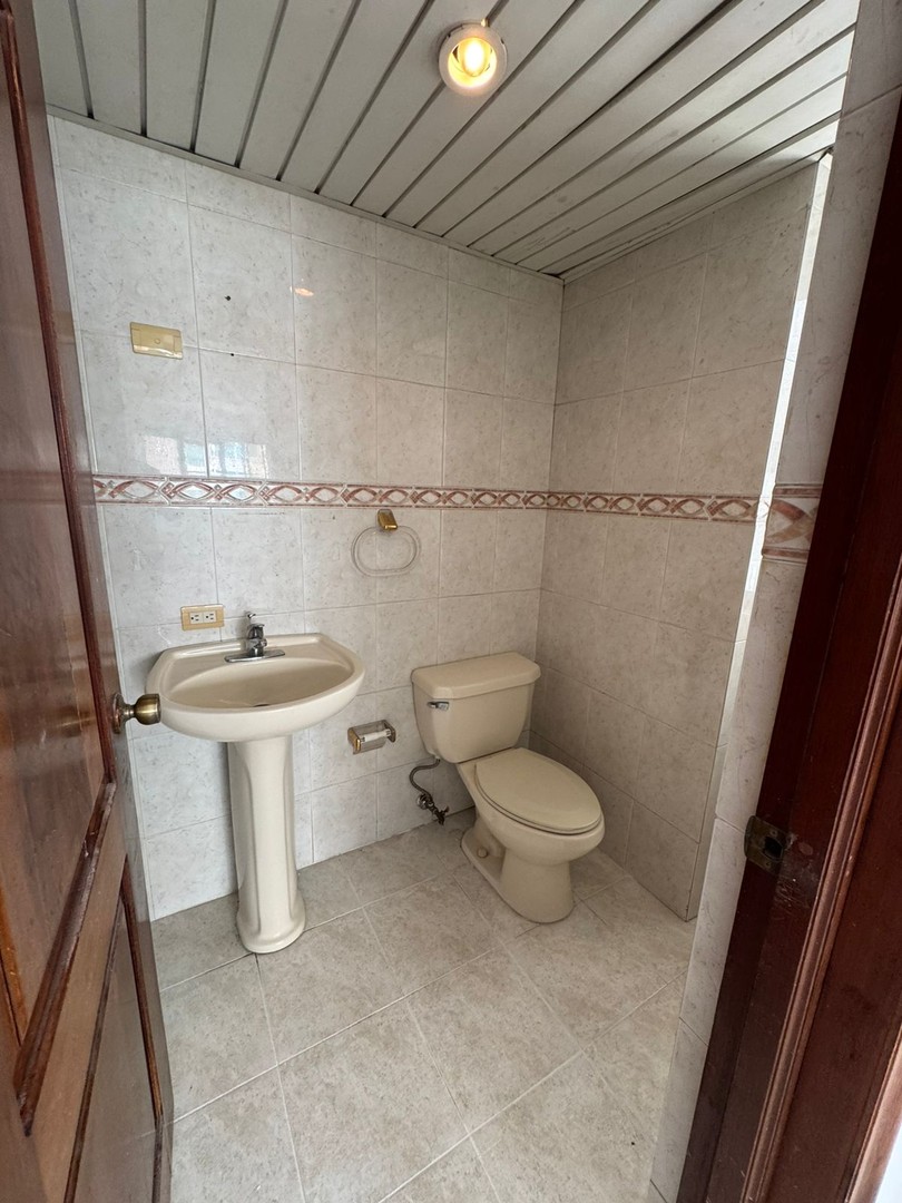 apartamentos - ALQUILO Piso 5 de 2 Habitaciones En Naco Próximo a Corazones Unidos Torre Olimpo 10