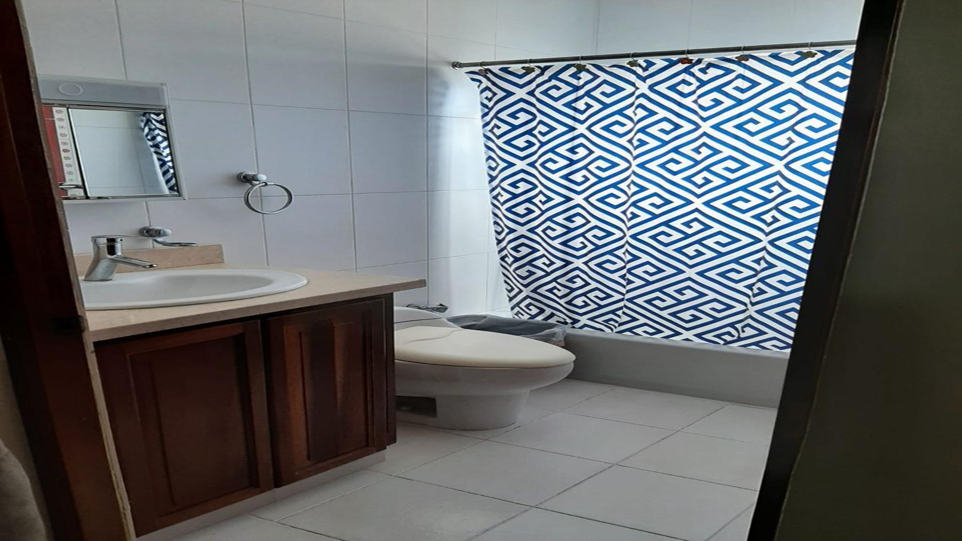 casas - Casa en alquiler de 4 habitaciones Amueblada en Arroyo Hondo 3 7