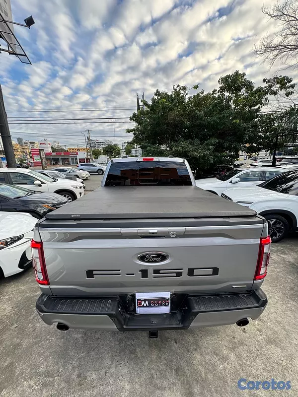 jeepetas y camionetas - Ford F-150 Lariat SuperCrew 2022 13