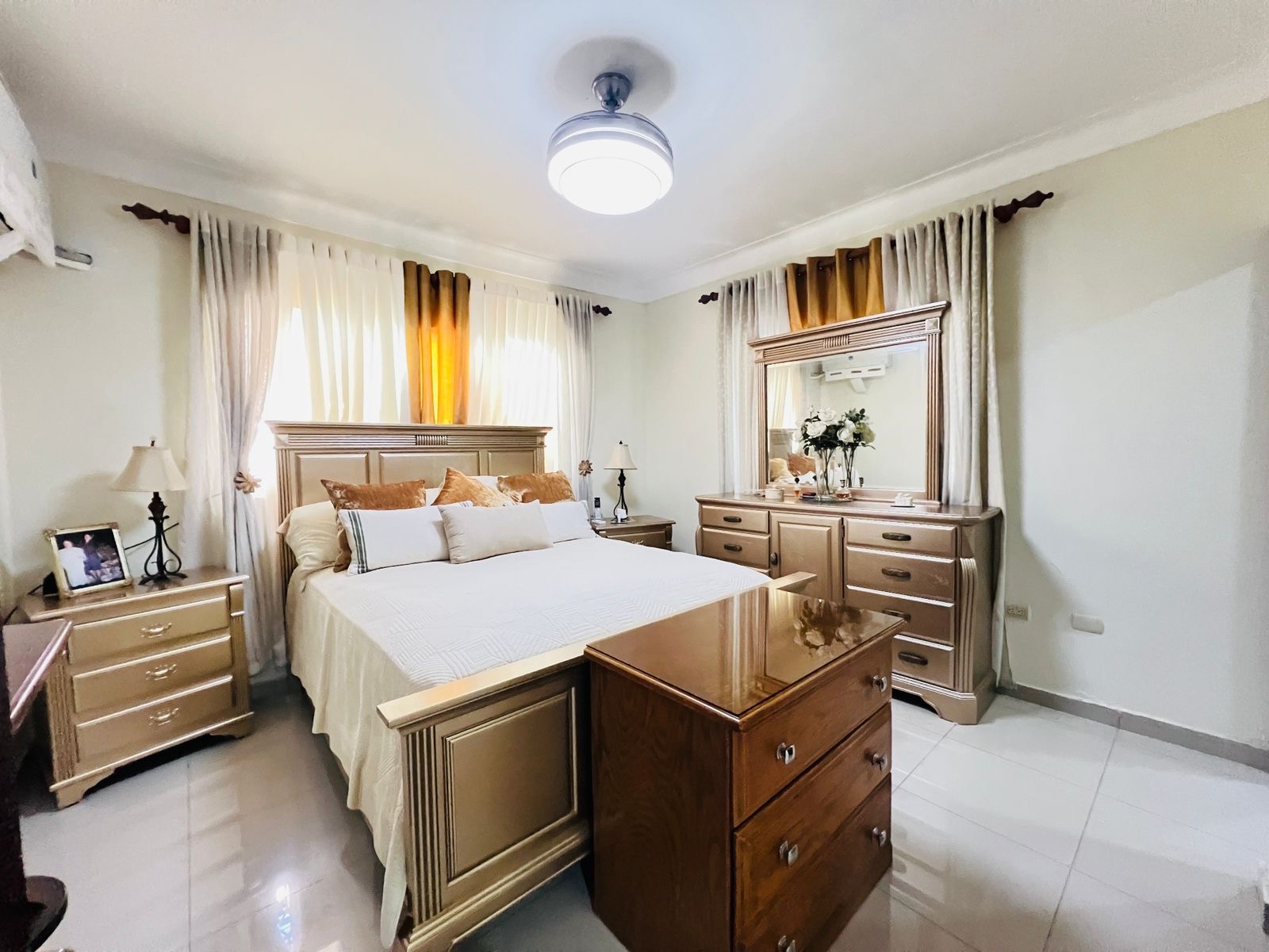 apartamentos - Renacimiento primer nivel tres hab 2.5 baños dos p 3