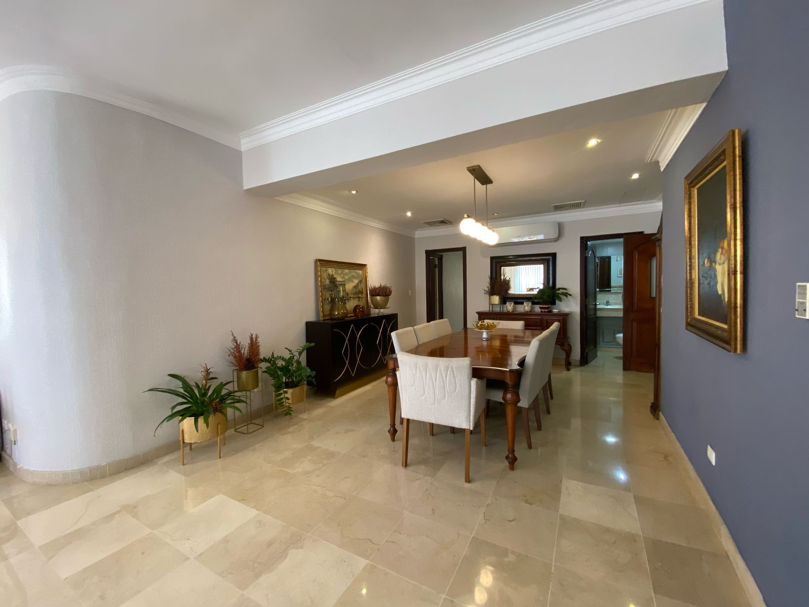 apartamentos - Vendo en Piantini 📍 US$369,000  En una calle tran 8