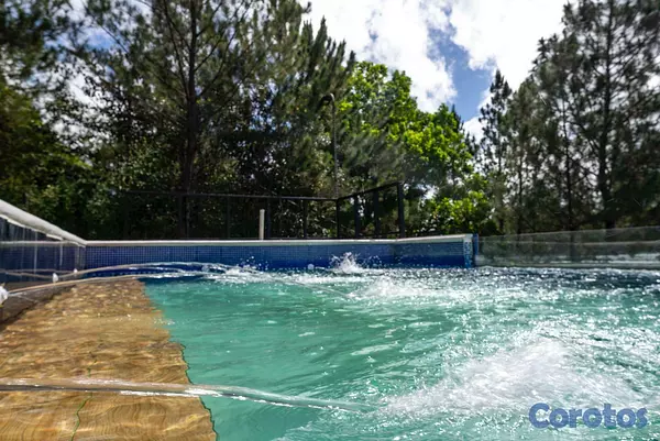 casas vacacionales y villas - Venta villa amueblada con terreno de 15 tareas en Tireo - Constanza, Rep.Dom 2