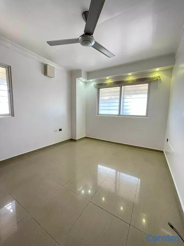 apartamentos - Vendo apartamento en Evaristo Morales. 5