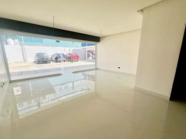 oficinas y locales comerciales - Local céntrico en Bella vista  7