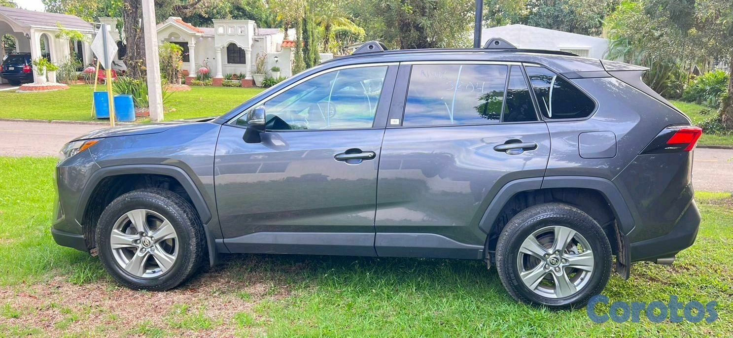jeepetas y camionetas - Toyota rav4 2022 7