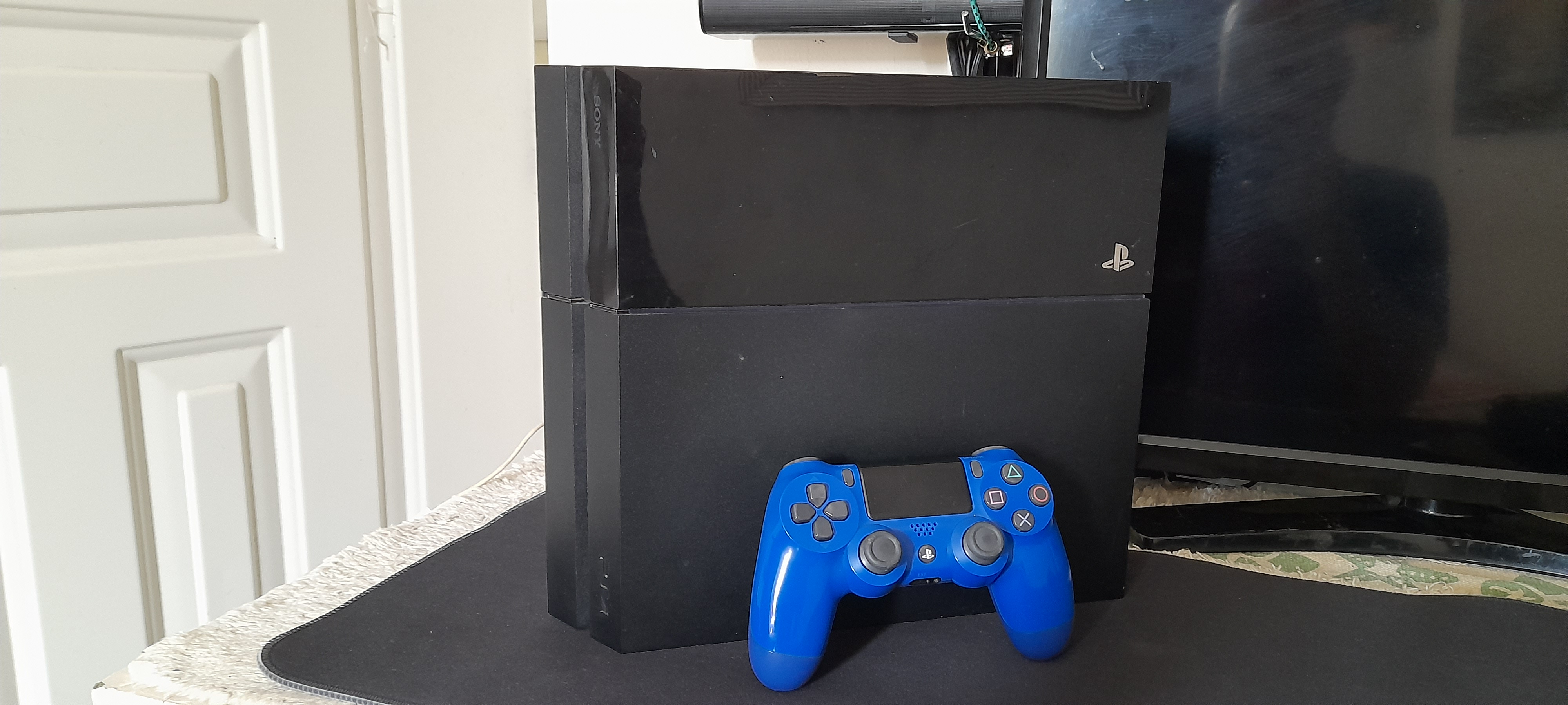 consolas y videojuegos - Ps4 fat 1tb 0