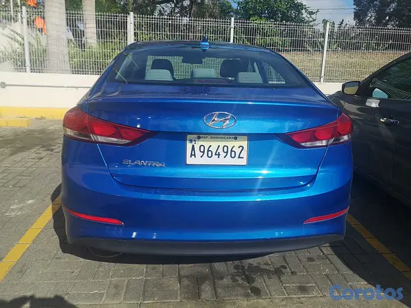 carros - HYUNDAI ELANTRA 2017 4