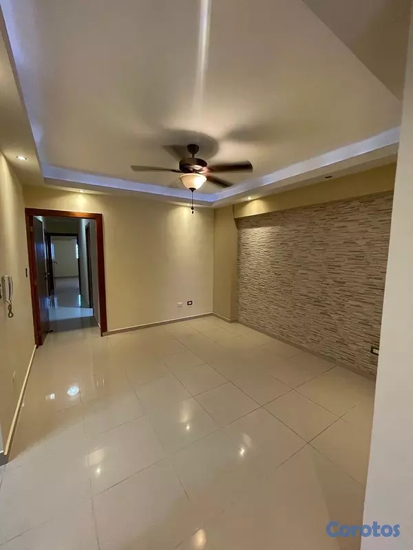 apartamentos - Vendo renacimiento tercer nivel tres habitaciones balcón dos baños dos parqueos  4