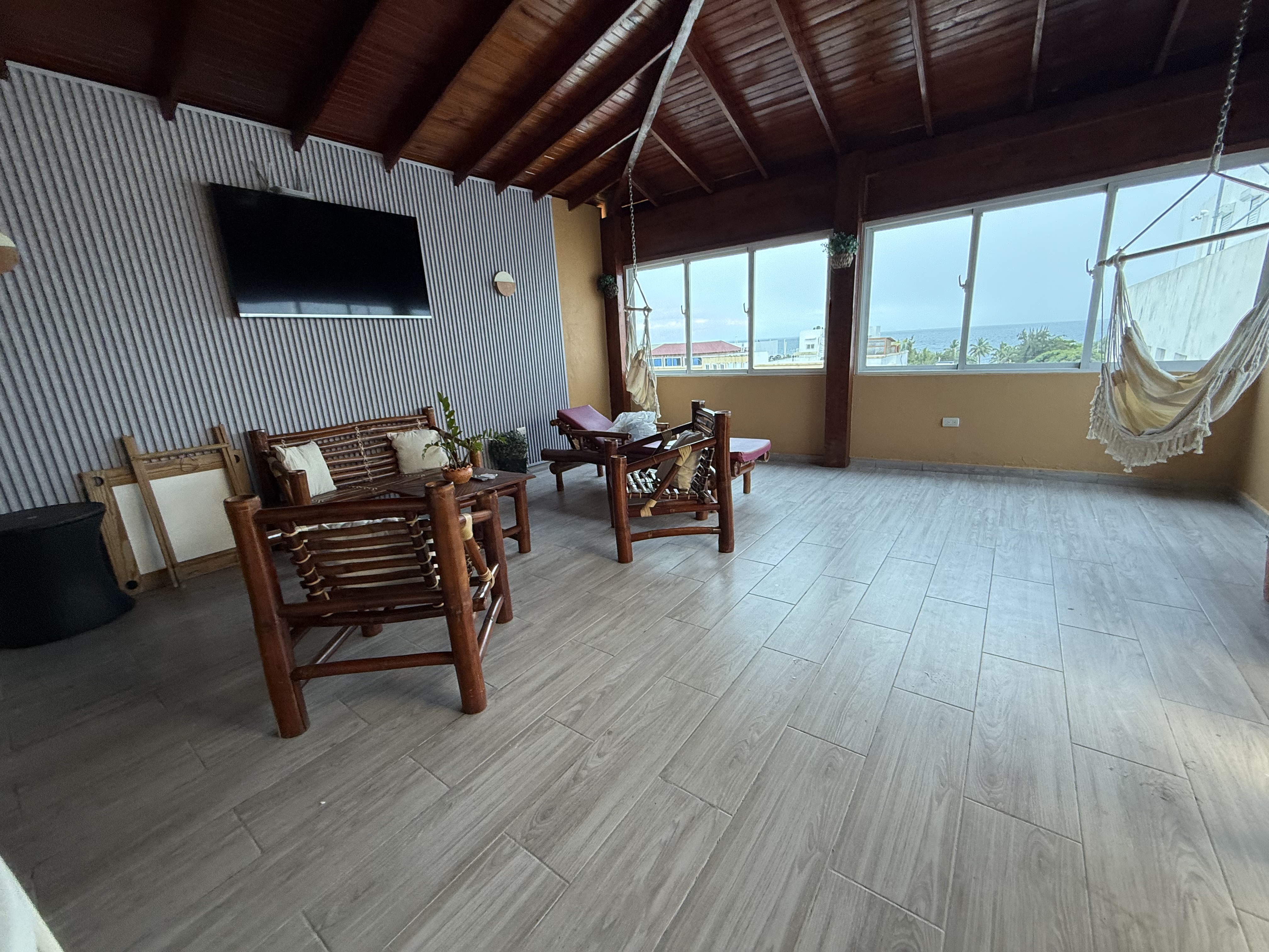 apartamentos - Penthouse en Venta MIRAMAR tres hab dos parqueos  2