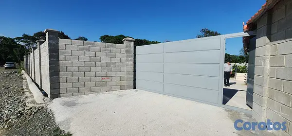 casas vacacionales y villas - SE VENDE ESTA HERMOSA FINCA, TOTALMENTE NUEVA, DE 1000 METROS CUADRADOS.
 6