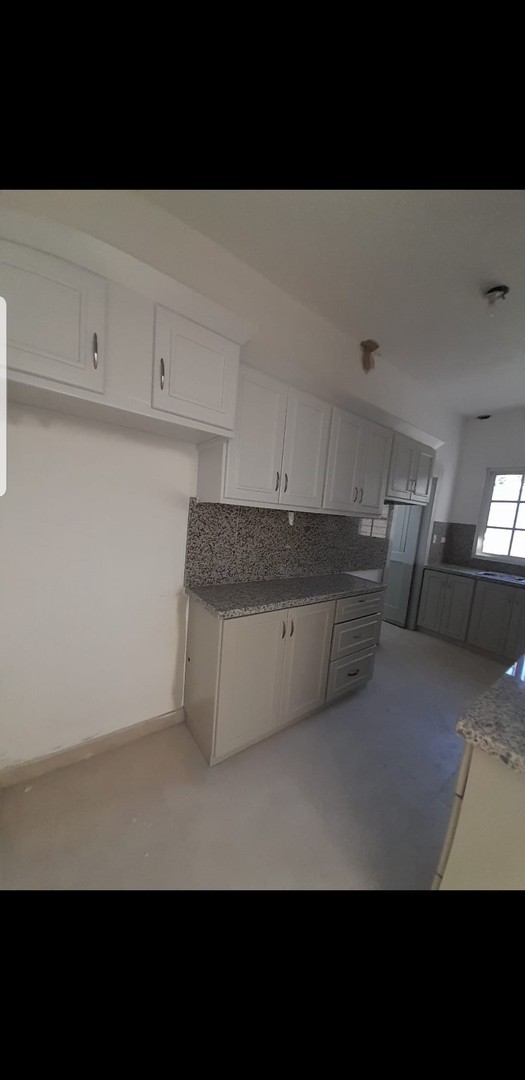 casas -  CASA CON PISCINA EN ARROYO HONDO  8